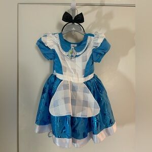 NWOT Alice in Wonderland costume 3T